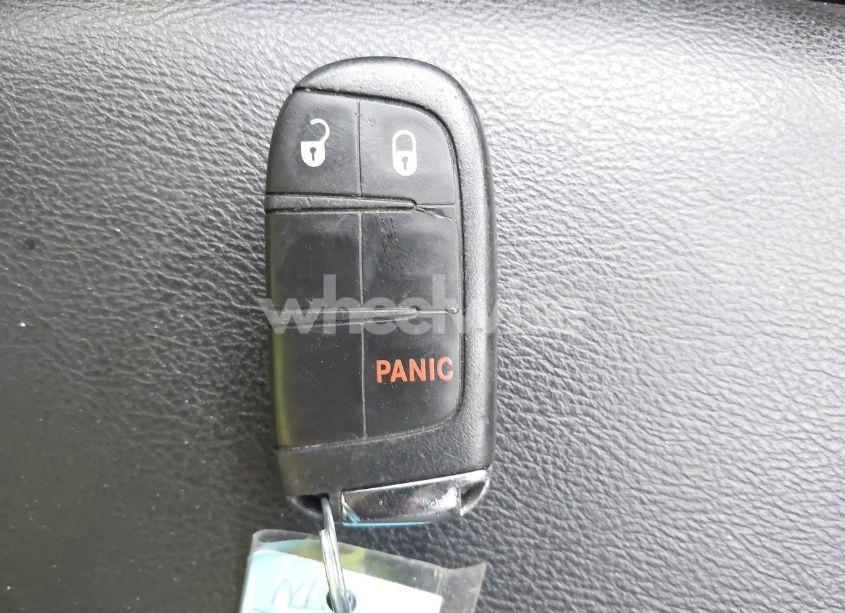 Photo 11 of 2019 Jeep Compass LATITUDE FWD (VIN 3C4NJCBB2KT815146)