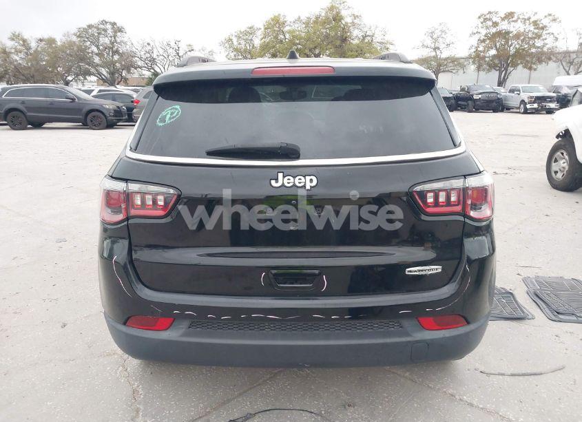 Photo 17 of 2019 Jeep Compass LATITUDE FWD (VIN 3C4NJCBB2KT815146)