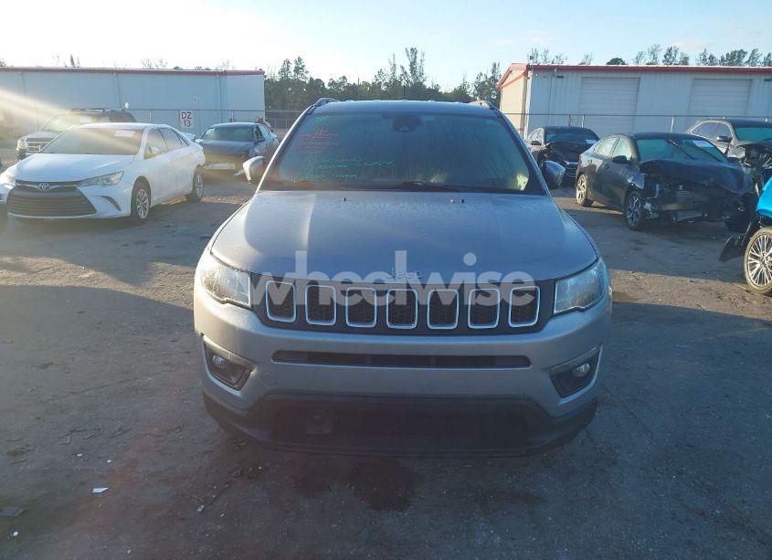 Photo 12 of 2020 Jeep Compass LATITUDE FWD (VIN 3C4NJCBB2LT133871)