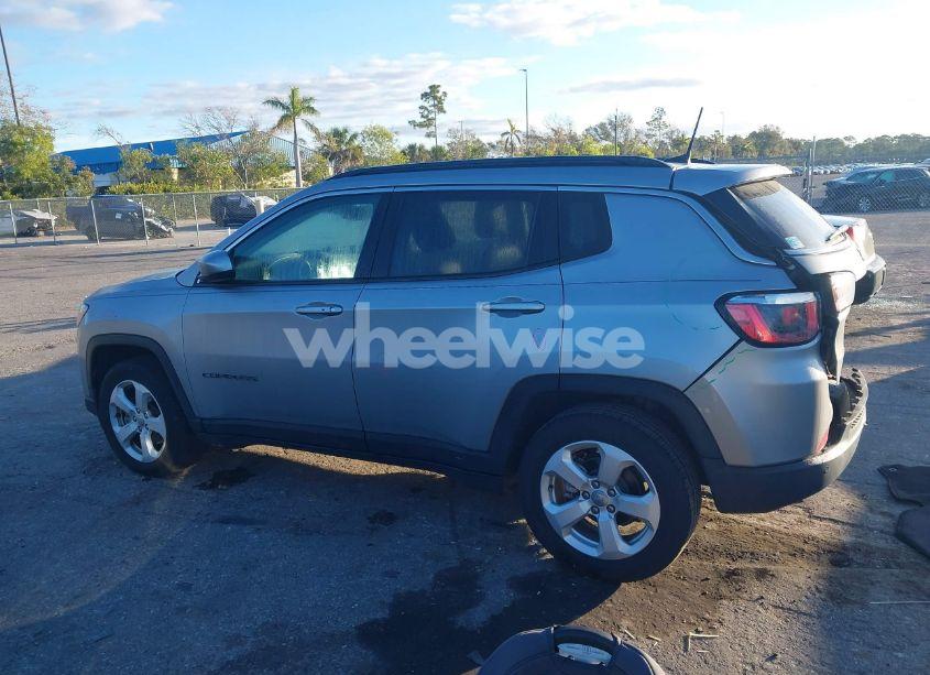 Photo 14 of 2020 Jeep Compass LATITUDE FWD (VIN 3C4NJCBB2LT133871)