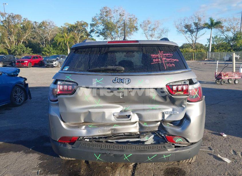 Photo 16 of 2020 Jeep Compass LATITUDE FWD (VIN 3C4NJCBB2LT133871)