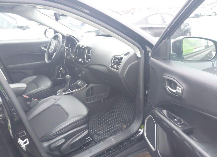 Photo 5 of 2020 Jeep Compass ALTITUDE FWD (VIN 3C4NJCBB2LT158947)