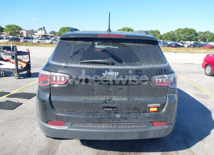 Photo 16 of 2020 Jeep Compass LATITUDE FWD (VIN 3C4NJCBB2LT212456)