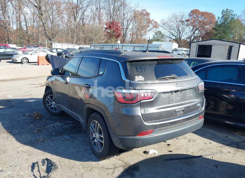 Photo 3 of 2020 Jeep Compass SUN AND SAFETY FWD (VIN 3C4NJCBB2LT241780)