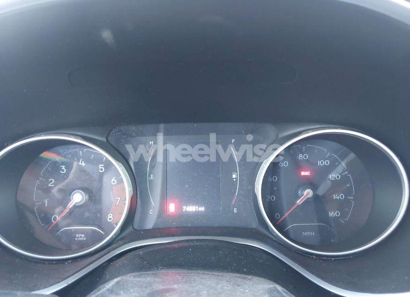 Photo 7 of 2020 Jeep Compass SUN AND SAFETY FWD (VIN 3C4NJCBB2LT241780)