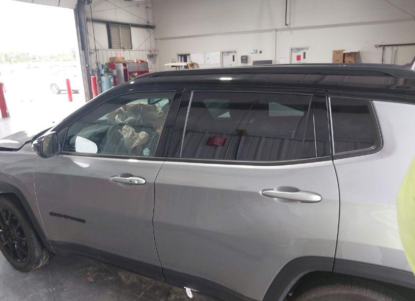Photo 14 of 2022 Jeep Compass ALTITUDE FWD (VIN 3C4NJCBB2NT166503)