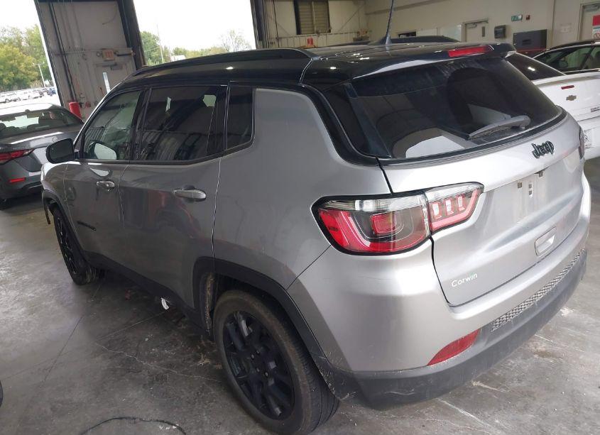 Photo 3 of 2022 Jeep Compass ALTITUDE FWD (VIN 3C4NJCBB2NT166503)