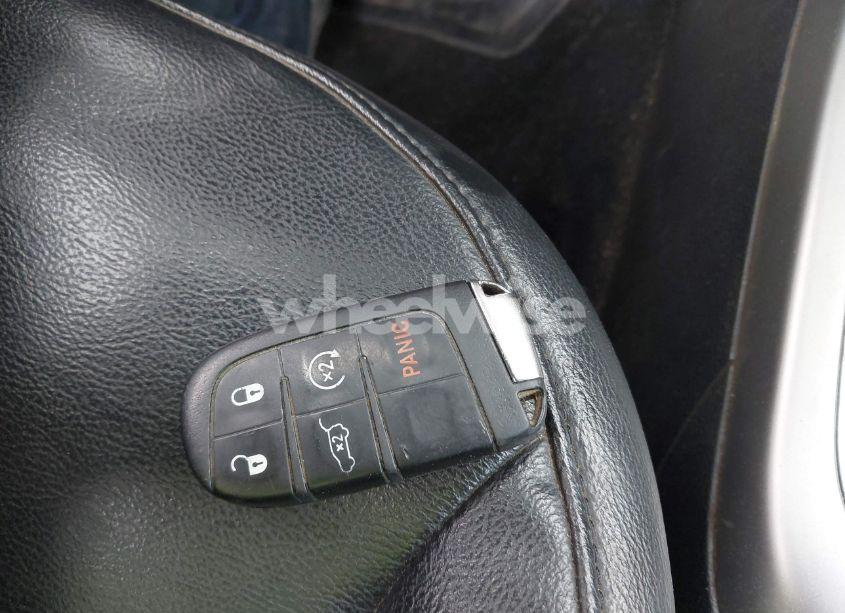 Photo 11 of 2018 Jeep Compass LATITUDE FWD (VIN 3C4NJCBB3JT125517)