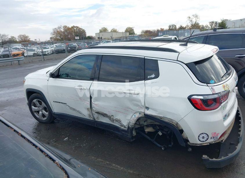 Photo 14 of 2018 Jeep Compass LATITUDE FWD (VIN 3C4NJCBB3JT165404)