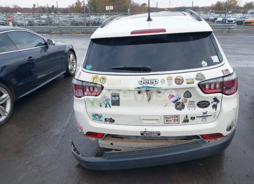 Photo 16 of 2018 Jeep Compass LATITUDE FWD (VIN 3C4NJCBB3JT165404)