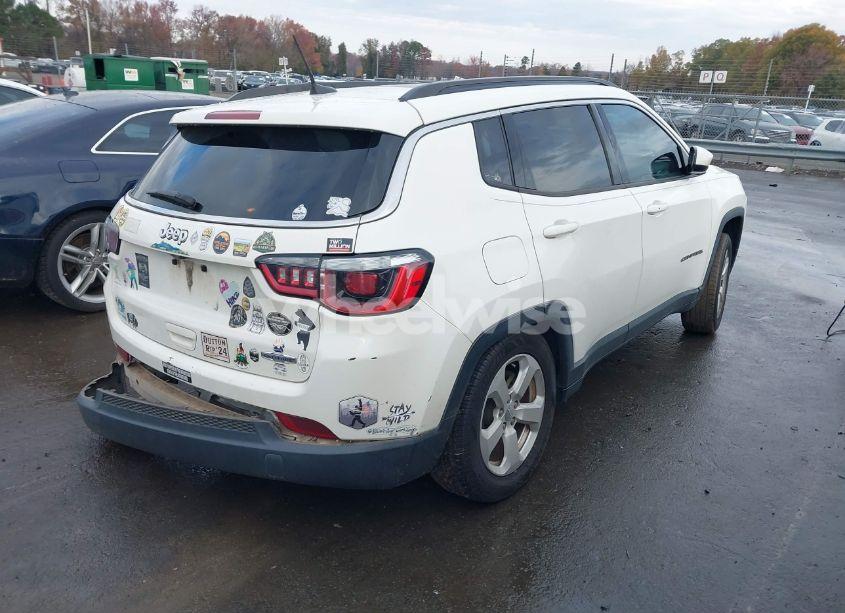 Photo 4 of 2018 Jeep Compass LATITUDE FWD (VIN 3C4NJCBB3JT165404)