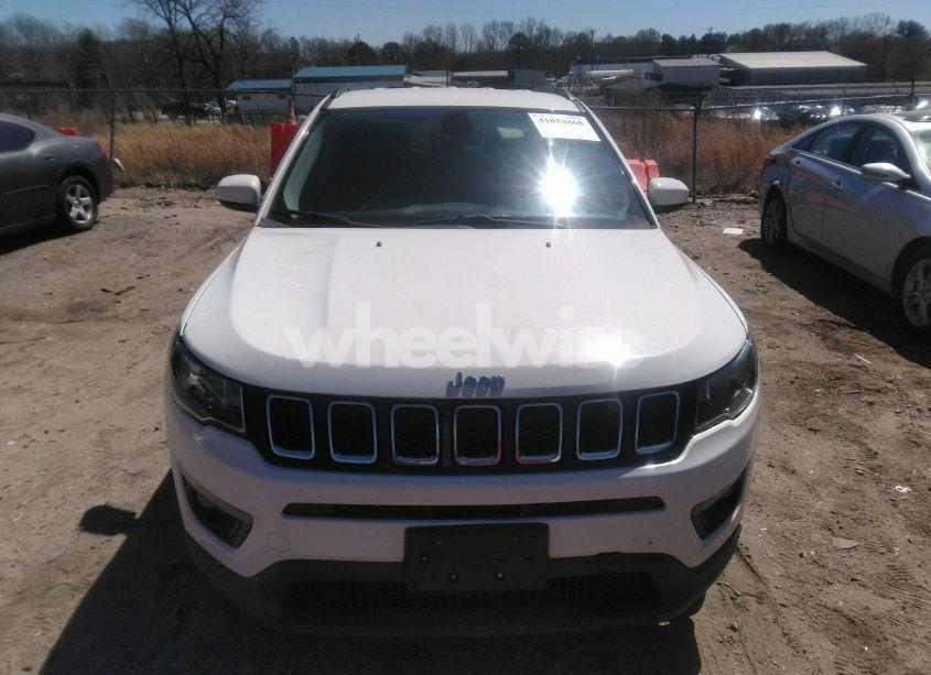 Photo 12 of 2018 Jeep Compass LATITUDE FWD (VIN 3C4NJCBB3JT227044)