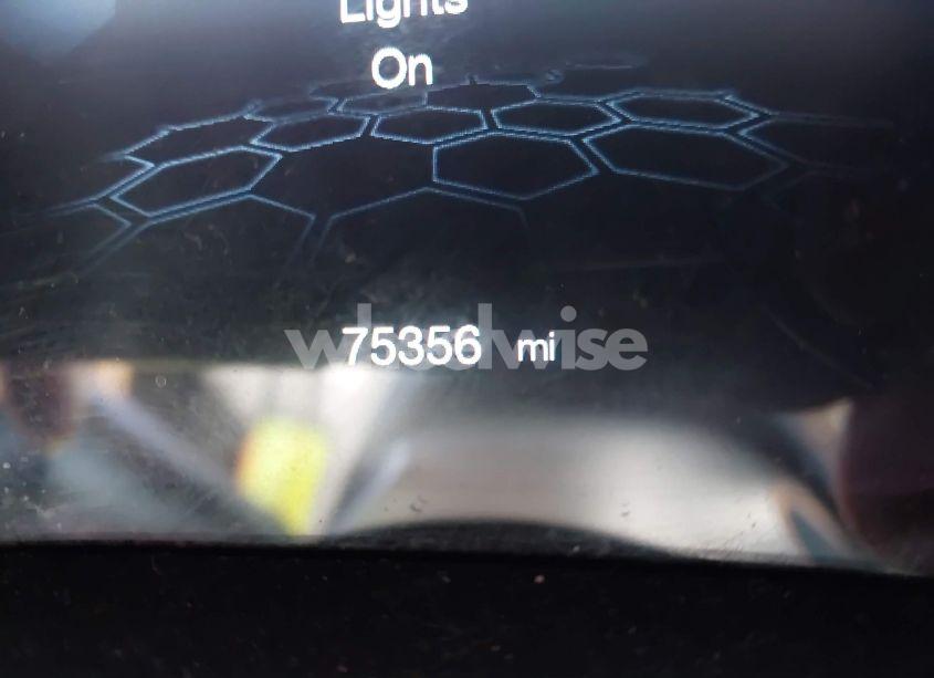 Photo 15 of 2018 Jeep Compass LATITUDE FWD (VIN 3C4NJCBB3JT227044)