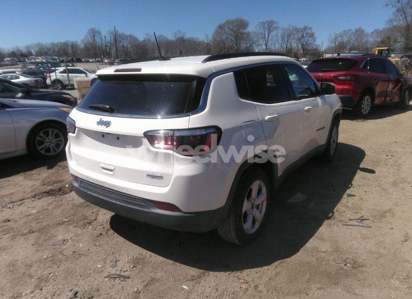 Photo 4 of 2018 Jeep Compass LATITUDE FWD (VIN 3C4NJCBB3JT227044)