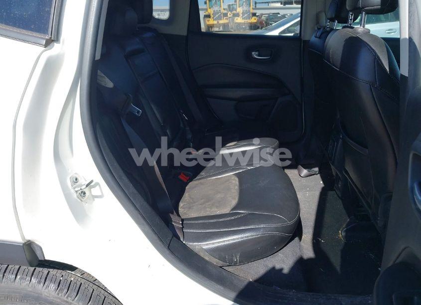 Photo 8 of 2018 Jeep Compass ALTITUDE FWD (VIN 3C4NJCBB3JT462141)