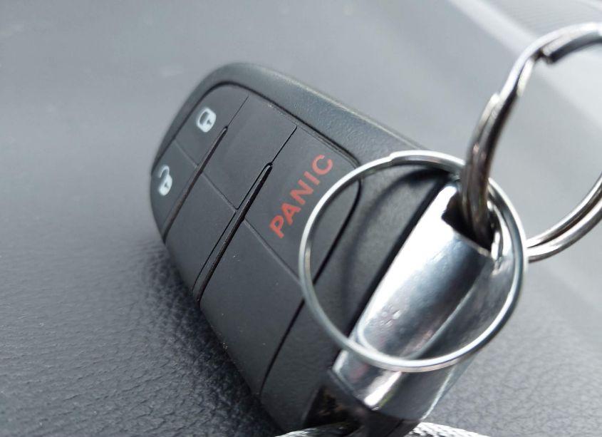 Photo 11 of 2018 Jeep Compass LATITUDE FWD (VIN 3C4NJCBB3JT495320)