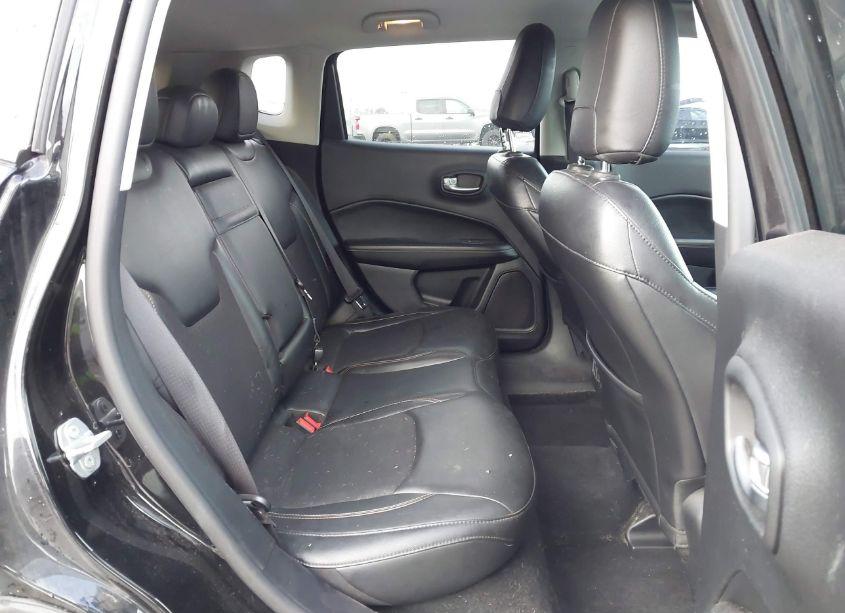 Photo 8 of 2018 Jeep Compass LATITUDE FWD (VIN 3C4NJCBB3JT495320)