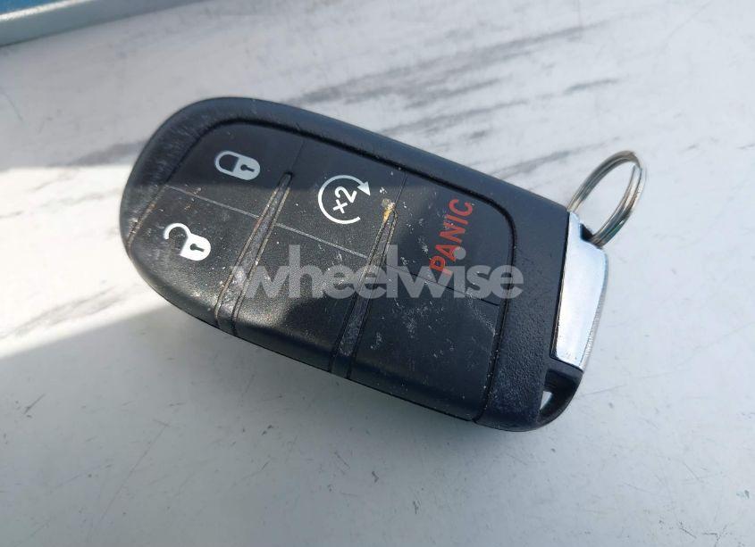 Photo 11 of 2019 Jeep Compass LATITUDE FWD (VIN 3C4NJCBB3KT726640)