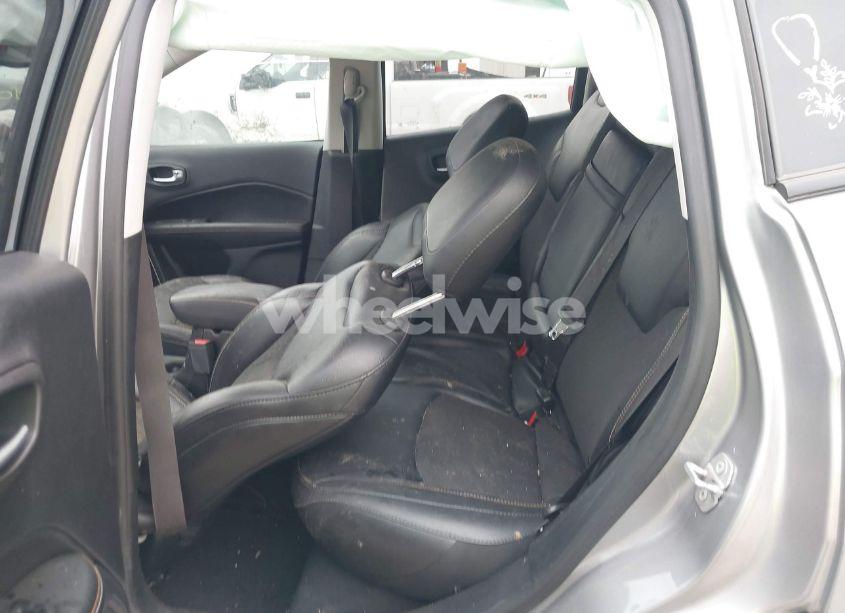 Photo 8 of 2019 Jeep Compass LATITUDE FWD (VIN 3C4NJCBB3KT726640)