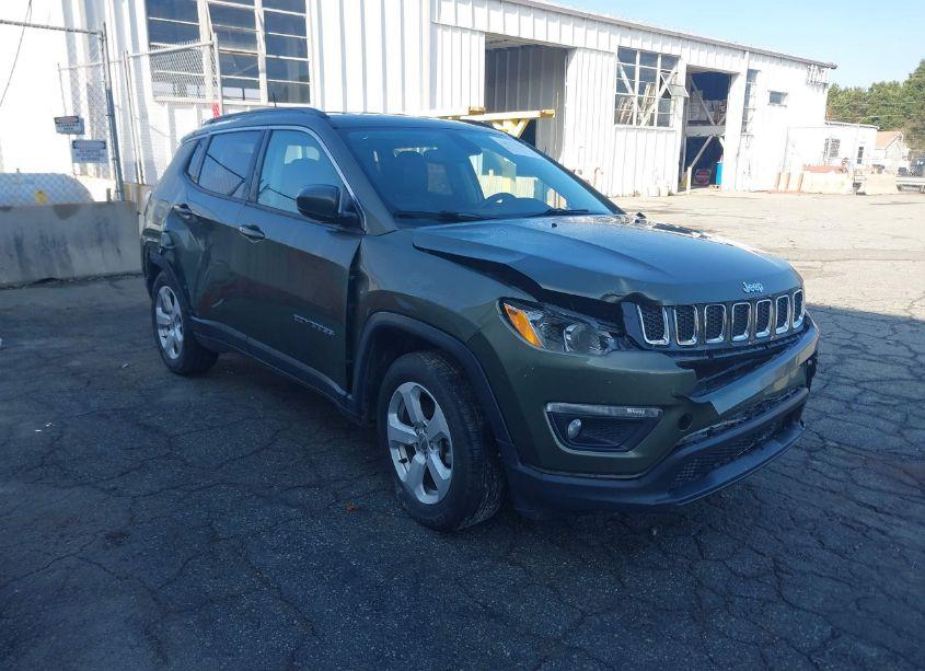 2020 Jeep Compass LATITUDE FWD (VIN 3C4NJCBB3LT130381) main photo