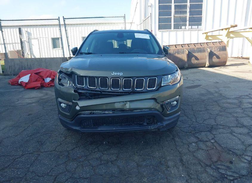 Photo 12 of 2020 Jeep Compass LATITUDE FWD (VIN 3C4NJCBB3LT130381)
