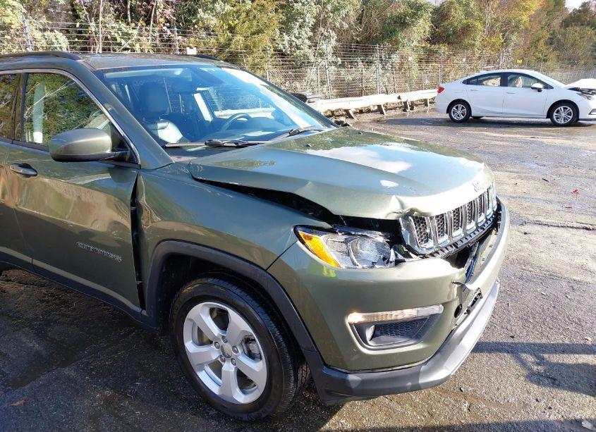 Photo 6 of 2020 Jeep Compass LATITUDE FWD (VIN 3C4NJCBB3LT130381)