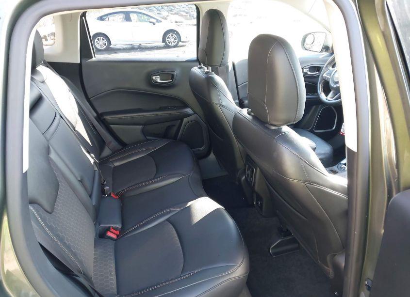 Photo 8 of 2020 Jeep Compass LATITUDE FWD (VIN 3C4NJCBB3LT130381)