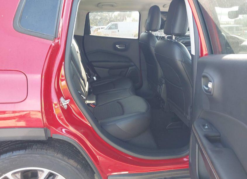 Photo 8 of 2020 Jeep Compass LATITUDE FWD (VIN 3C4NJCBB3LT258653)