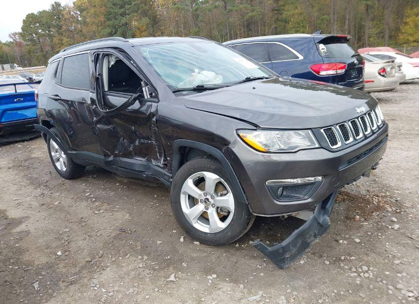 2021 Jeep Compass LATITUDE FWD (VIN 3C4NJCBB3MT518132) main photo