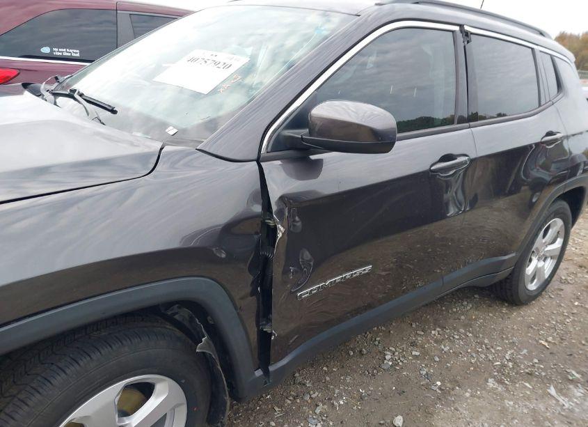 Photo 19 of 2021 Jeep Compass LATITUDE FWD (VIN 3C4NJCBB3MT518132)