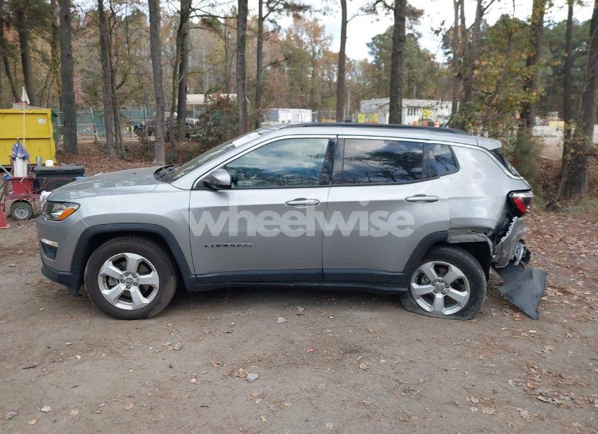 Photo 14 of 2021 Jeep Compass LATITUDE FWD (VIN 3C4NJCBB3MT585670)