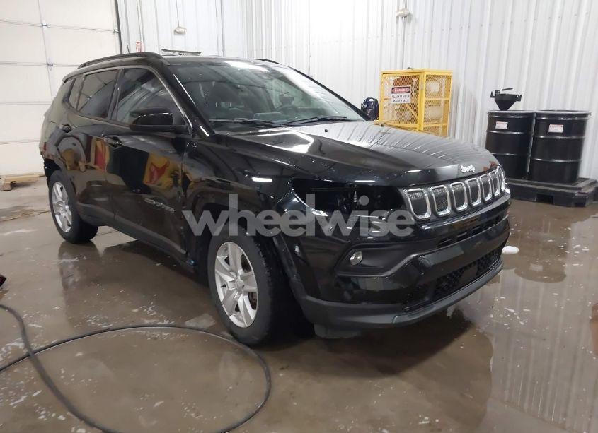 2022 Jeep Compass LATITUDE FWD (VIN 3C4NJCBB3NT164355) main photo