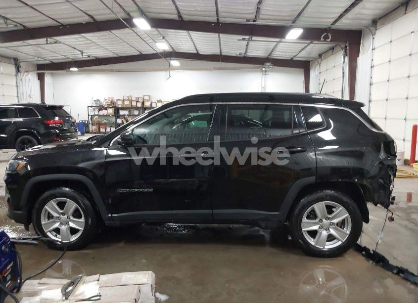 Photo 15 of 2022 Jeep Compass LATITUDE FWD (VIN 3C4NJCBB3NT164355)