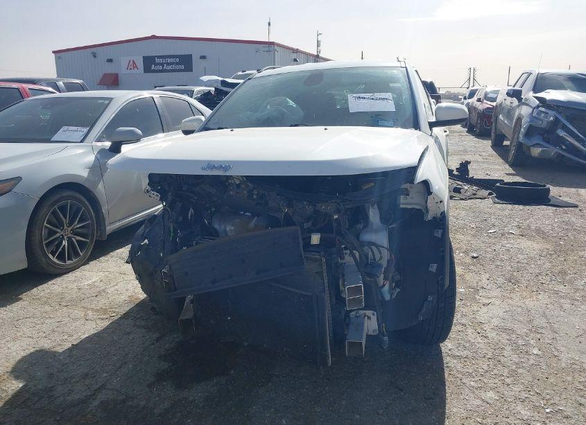 Photo 13 of 2017 Jeep New COMPASS LATITUDE FWD (VIN 3C4NJCBB4HT598000)