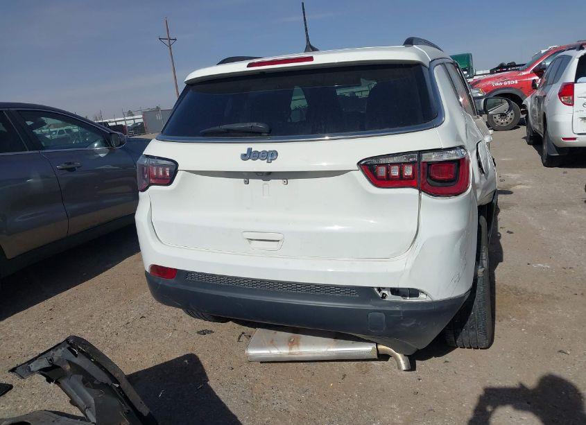 Photo 17 of 2017 Jeep New COMPASS LATITUDE FWD (VIN 3C4NJCBB4HT598000)