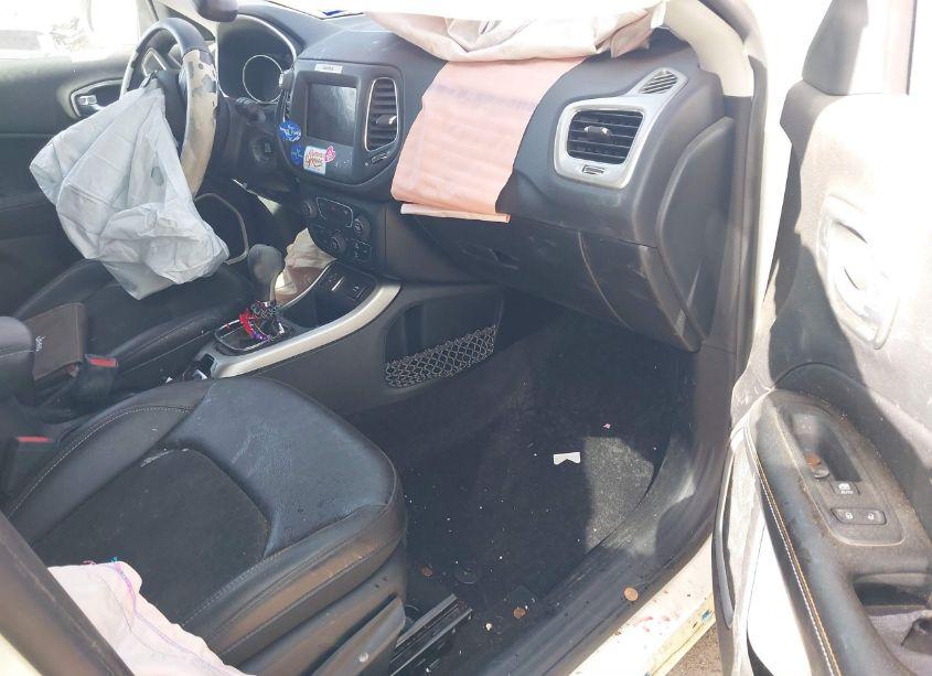 Photo 5 of 2017 Jeep New COMPASS LATITUDE FWD (VIN 3C4NJCBB4HT598000)