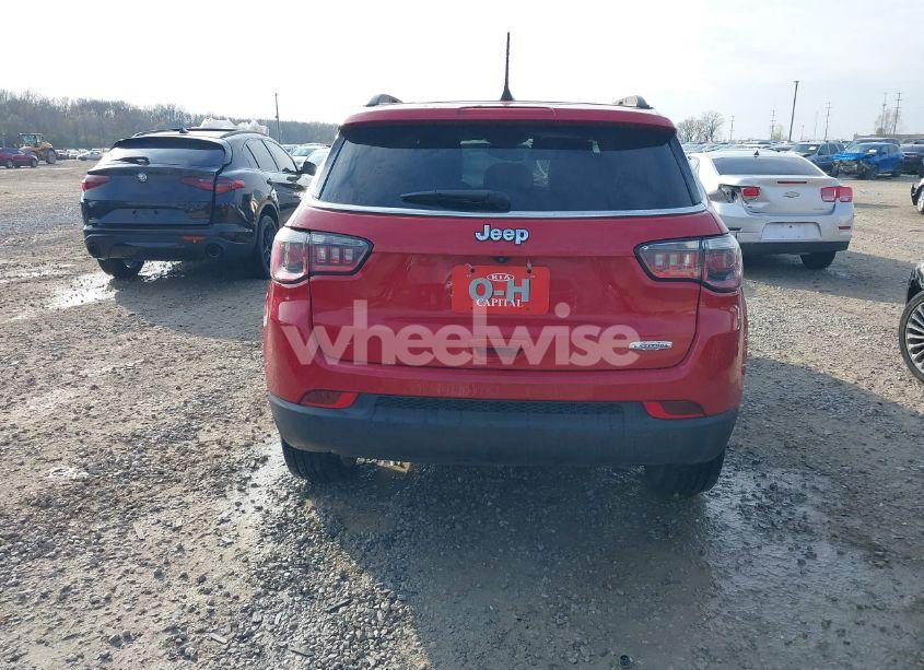Photo 16 of 2018 Jeep Compass LATITUDE FWD (VIN 3C4NJCBB4JT134081)