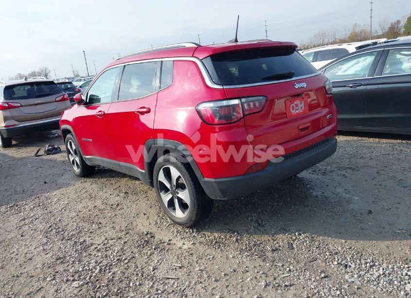 Photo 3 of 2018 Jeep Compass LATITUDE FWD (VIN 3C4NJCBB4JT134081)