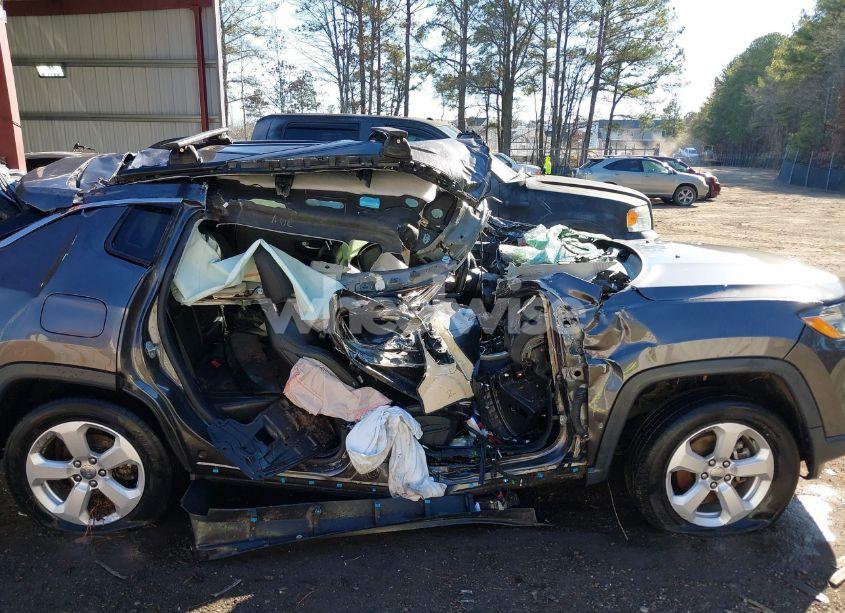 Photo 12 of 2018 Jeep Compass LATITUDE FWD (VIN 3C4NJCBB4JT137577)