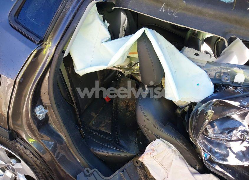 Photo 8 of 2018 Jeep Compass LATITUDE FWD (VIN 3C4NJCBB4JT137577)