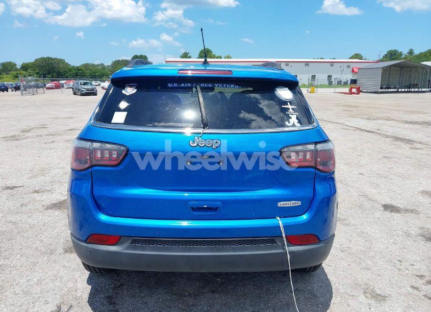 Photo 16 of 2018 Jeep Compass LATITUDE FWD (VIN 3C4NJCBB4JT194846)