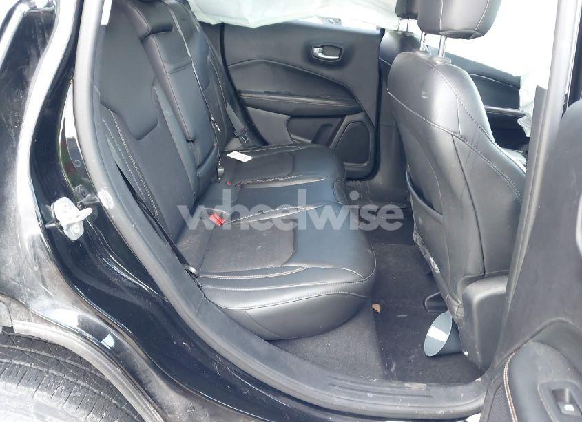 Photo 8 of 2018 Jeep Compass LATITUDE FWD (VIN 3C4NJCBB4JT233662)