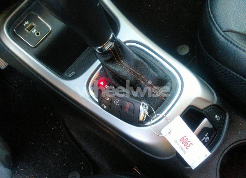 Photo 11 of 2018 Jeep Compass LATITUDE FWD (VIN 3C4NJCBB4JT263261)