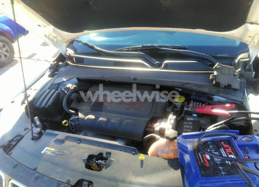 Photo 6 of 2018 Jeep Compass LATITUDE FWD (VIN 3C4NJCBB4JT263261)