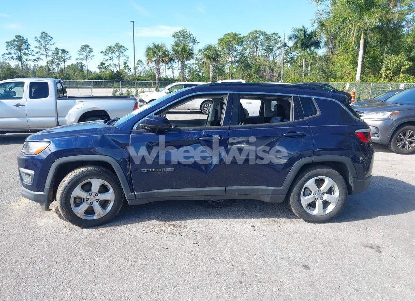 Photo 13 of 2018 Jeep Compass LATITUDE FWD (VIN 3C4NJCBB4JT293389)