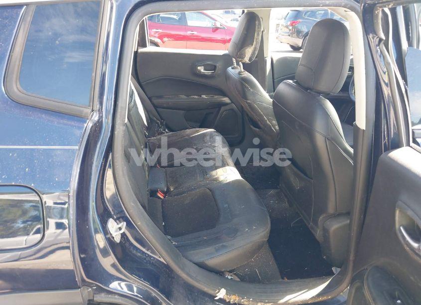 Photo 8 of 2018 Jeep Compass LATITUDE FWD (VIN 3C4NJCBB4JT293389)