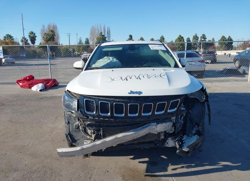 Photo 13 of 2019 Jeep Compass LATITUDE FWD (VIN 3C4NJCBB4KT819831)