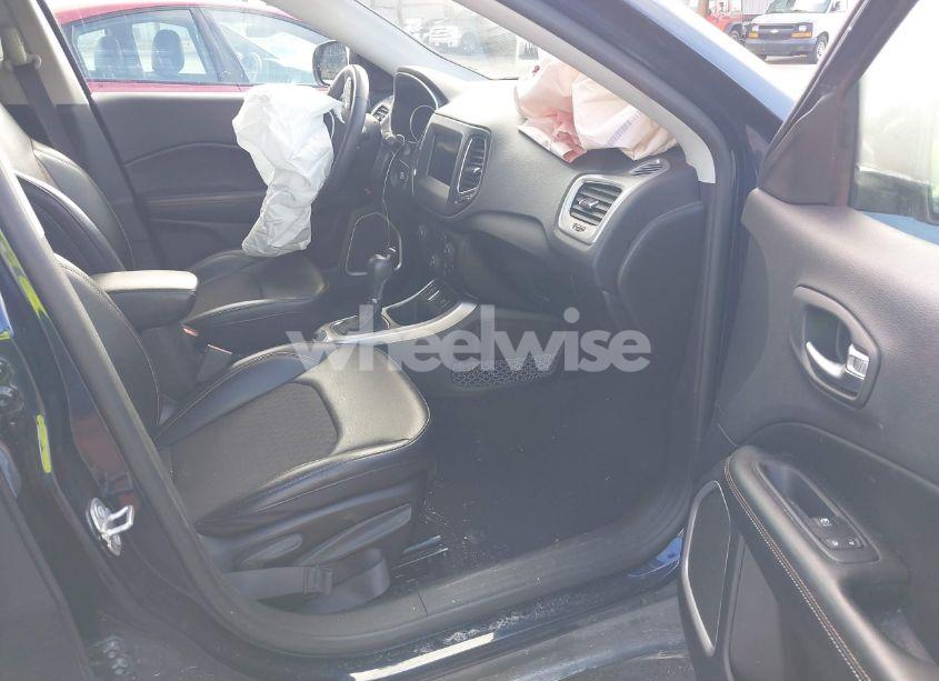 Photo 5 of 2021 Jeep Compass LATITUDE FWD (VIN 3C4NJCBB4MT510184)