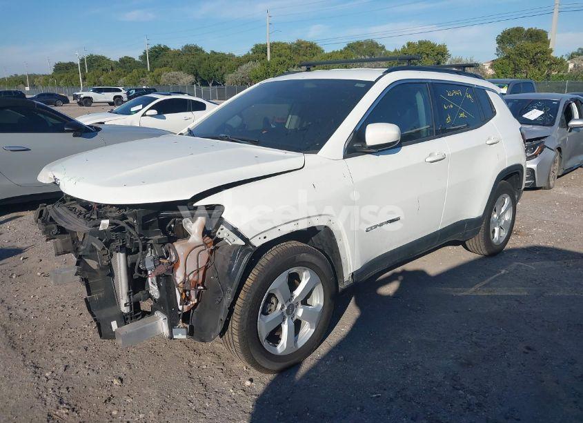 Photo 2 of 2021 Jeep Compass LATITUDE FWD (VIN 3C4NJCBB4MT567601)