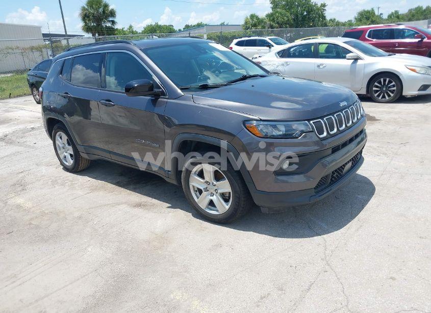 2022 Jeep Compass LATITUDE FWD (VIN 3C4NJCBB4NT137245) main photo